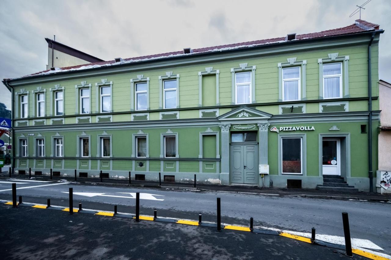 Готель Casa Basarab Брашов Екстер'єр фото